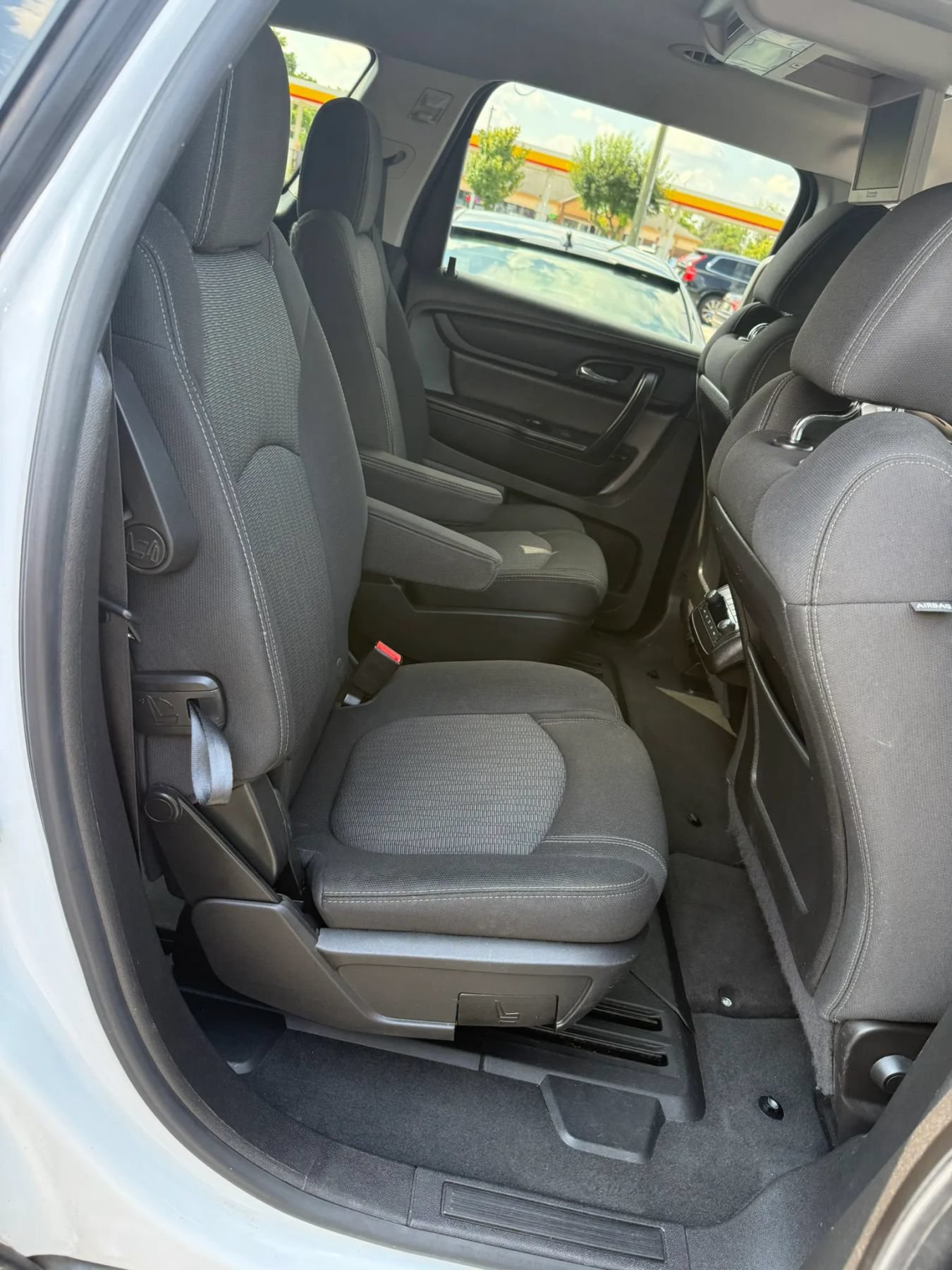 Used 2016 Chevrolet Traverse LT w/ Traveler's Package AWD/4WD image 23