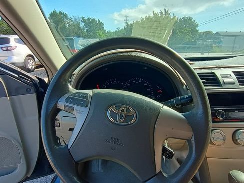 Used 2010 Toyota Camry FWD image 26