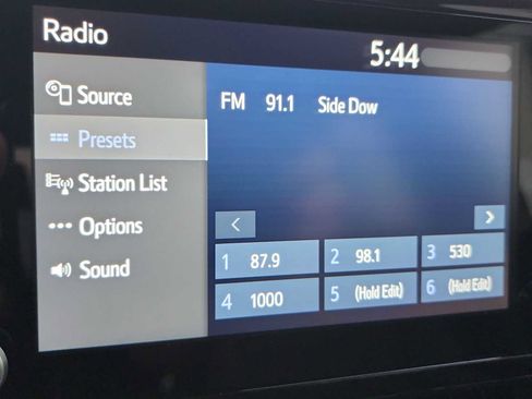 Used 2022 Toyota Corolla LE image 18