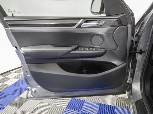 Used 2017 BMW X3 sDrive28i image 11