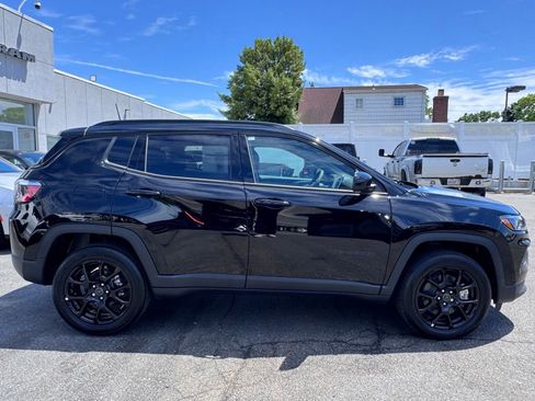 New 2026 Jeep Compass Latitude AWD/4WD image 8
