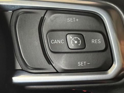 Used 2020 Jeep Wrangler Unlimited Rubicon AWD/4WD image 12