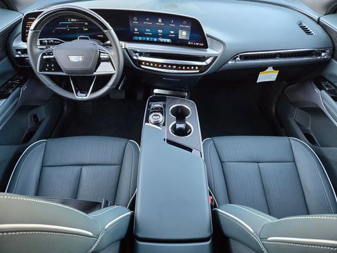 Certified 2024 Cadillac Lyriq Luxury w/ Nappa Leather Package image 13
