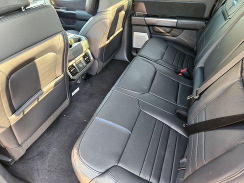 New 2026 Ford F450 Platinum w/ FX4 Off-Road Package image 24