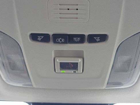 Used 2022 Toyota Corolla LE FWD image 30