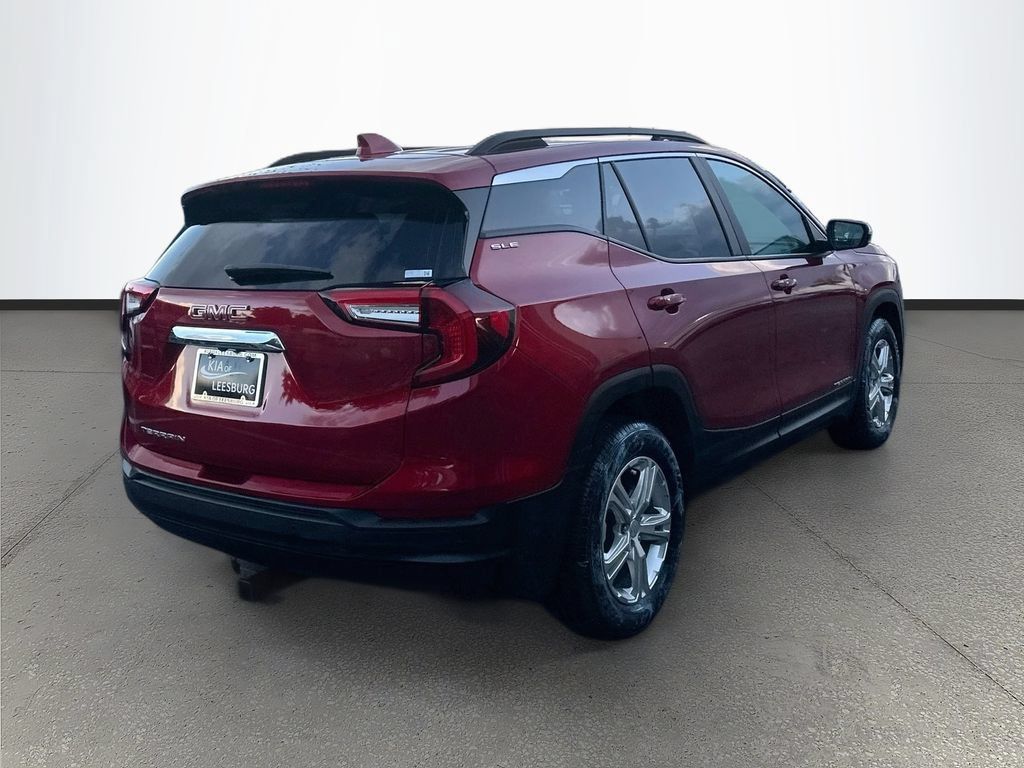 Used 2022 GMC Terrain SLE w/ Driver Convenience Package FWD image 7
