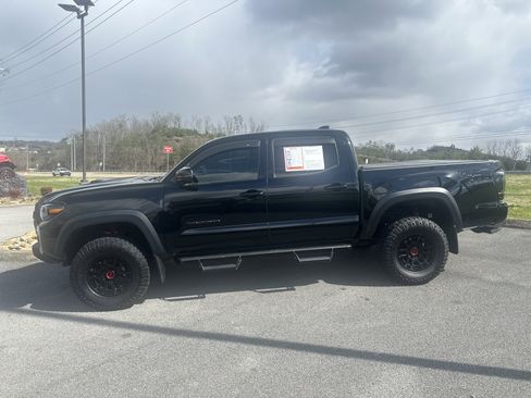 Used 2023 Toyota Tacoma TRD Pro image 1