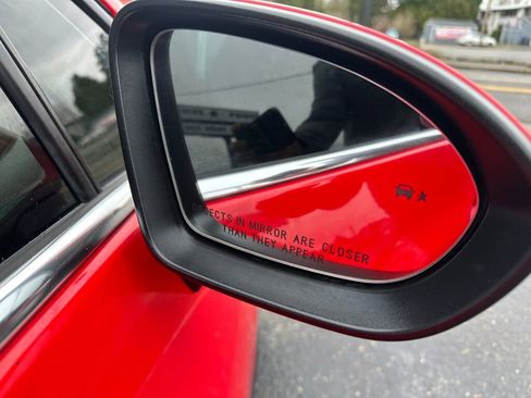 Used 2017 Chevrolet Cruze LT w/ Convenience Package image 16