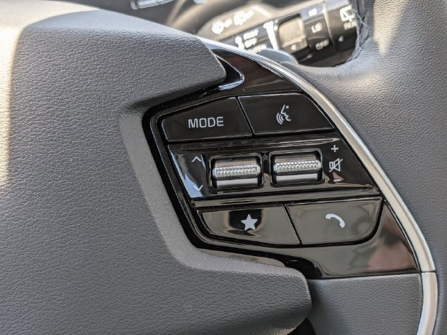 Used 2025 Kia Niro EX Touring FWD image 26