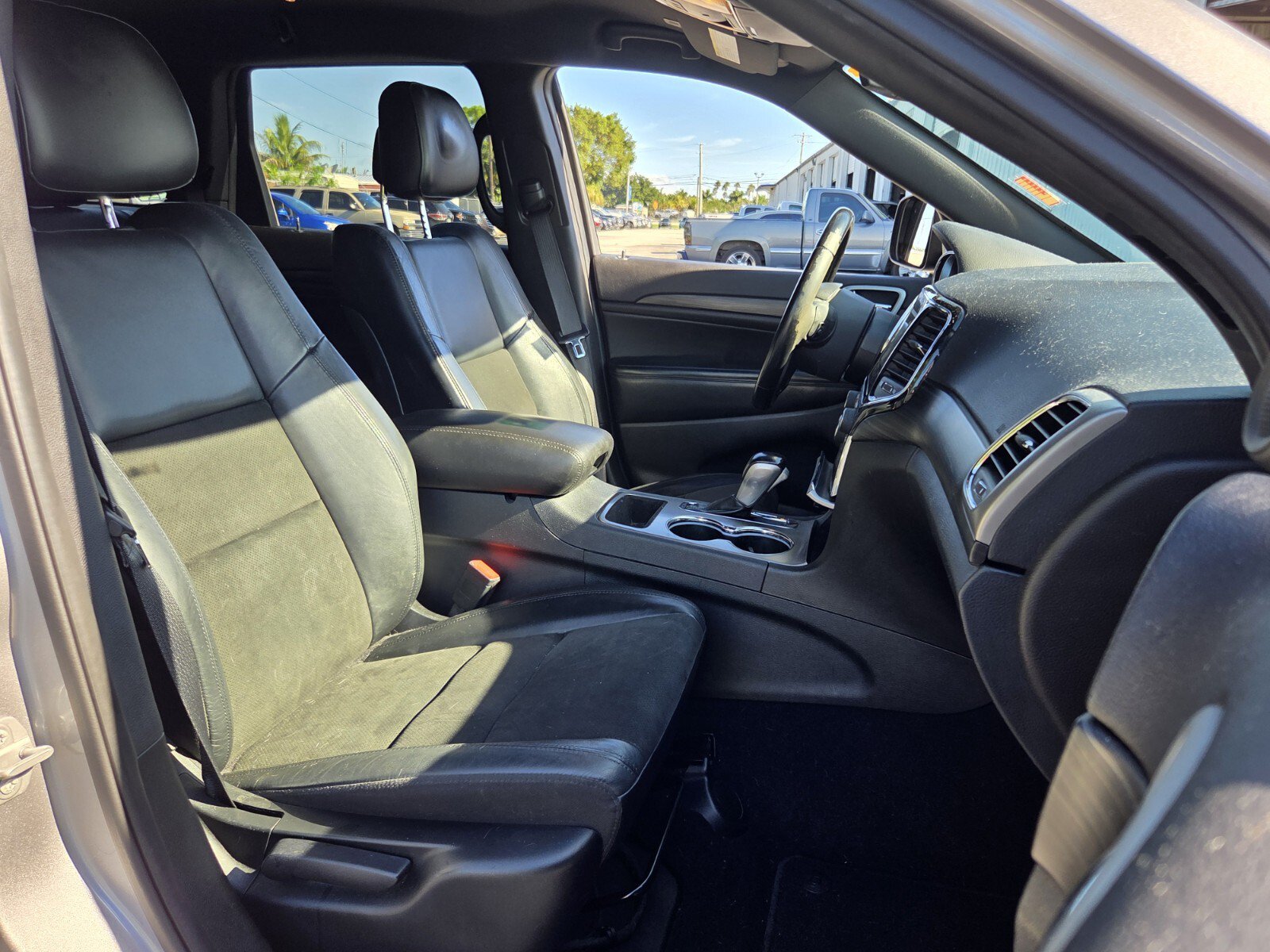 Used 2021 Jeep Grand Cherokee Laredo X RWD image 16