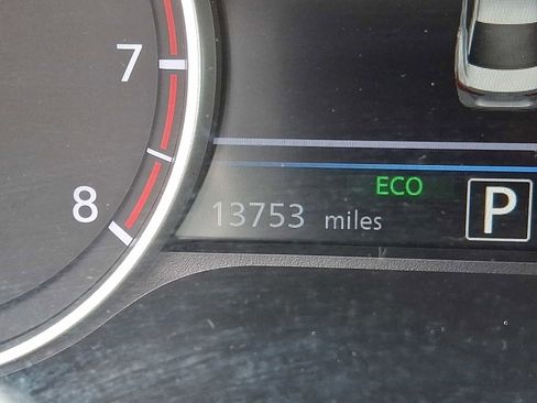 Used 2023 Nissan Sentra SV image 16