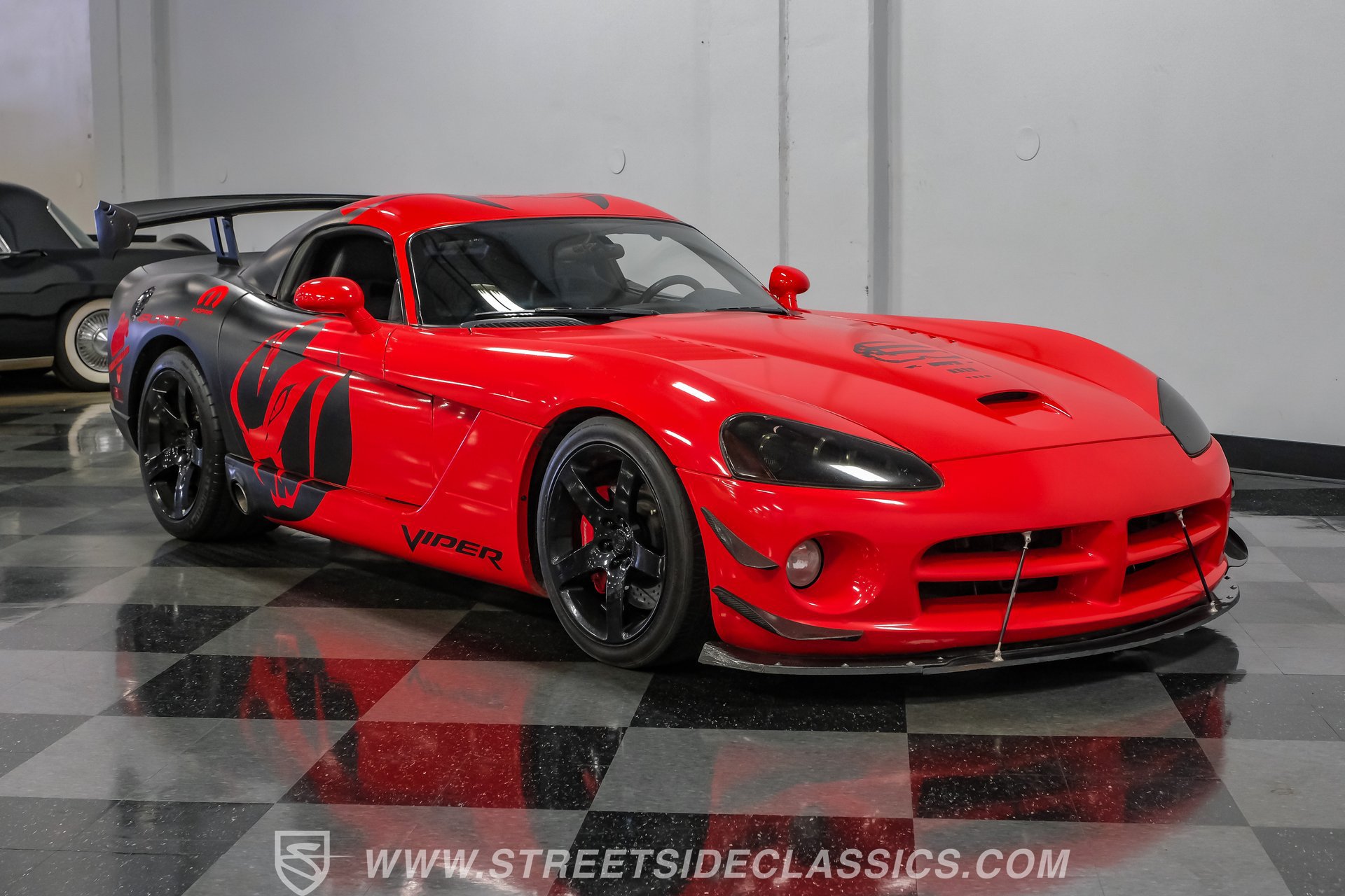 Used 2006 Dodge Viper SRT-10 RWD image 16