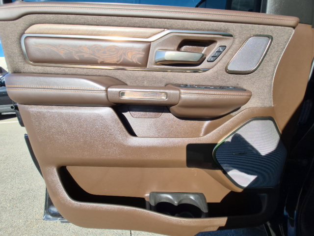 Used 2025 RAM 1500 Limited AWD/4WD image 10