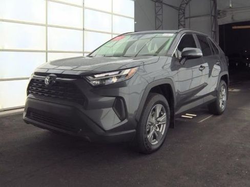 Used 2025 Toyota RAV4 XLE w/ Convenience Package FWD image 1