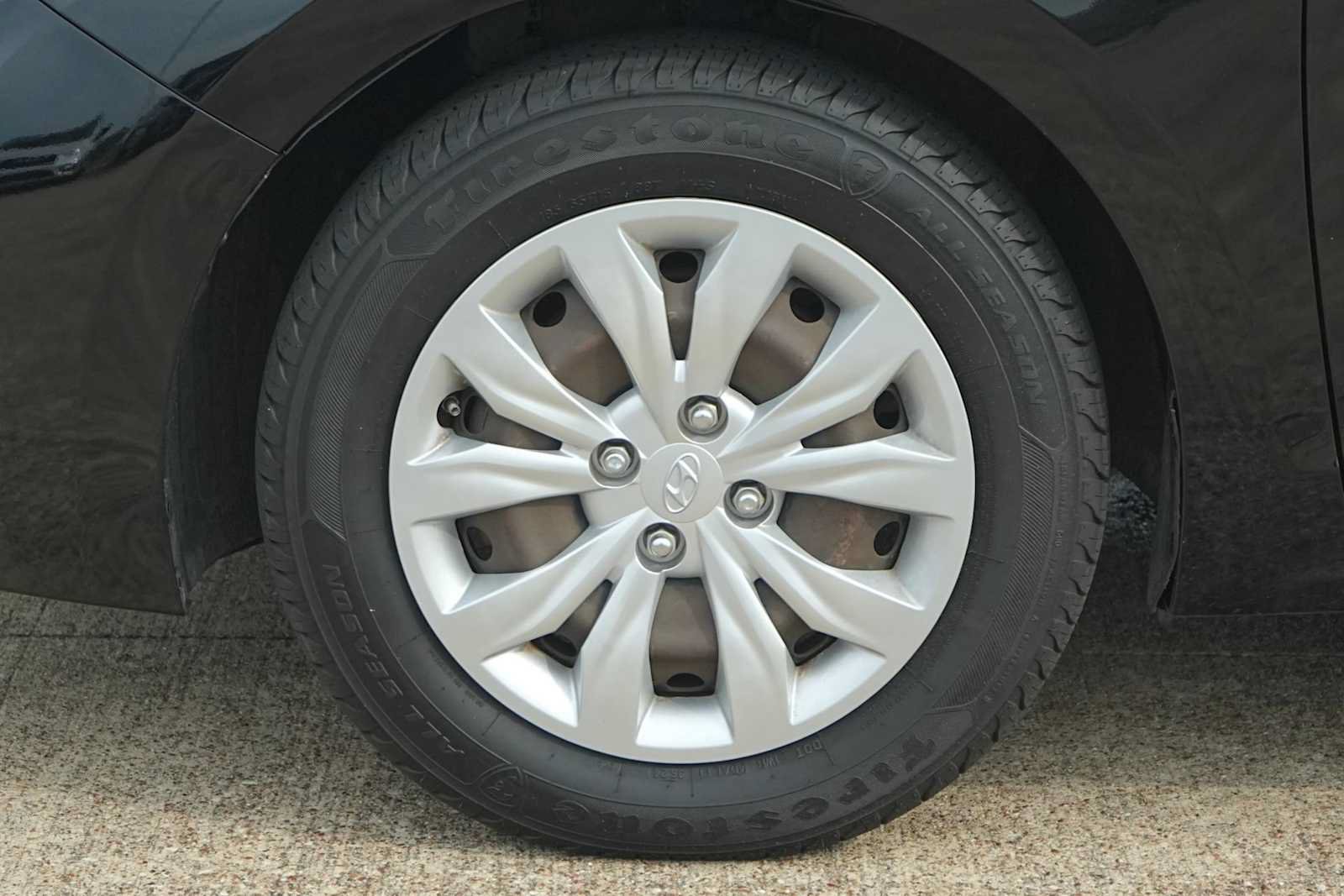 Used 2020 Hyundai Accent SE FWD image 7