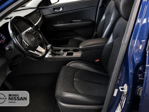 Used 2020 Kia Optima S FWD image 7