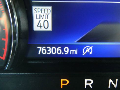 Used 2021 Ford Explorer Limited w/ Equipment Group 301A image 38