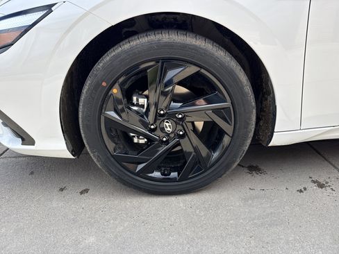 New 2026 Hyundai Elantra SEL Sport Premium FWD image 11