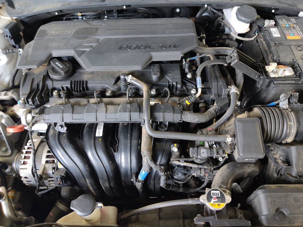 Used 2024 Hyundai Elantra SE FWD image 30