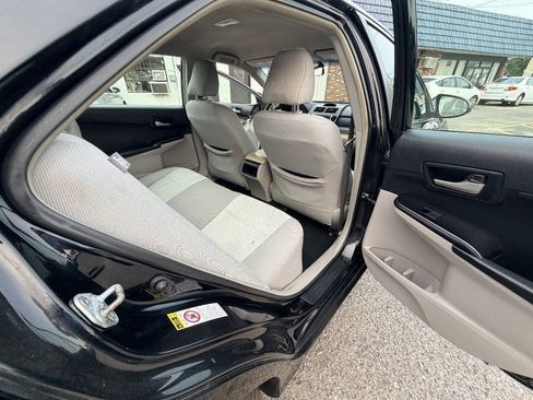 Used 2012 Toyota Camry LE FWD image 46