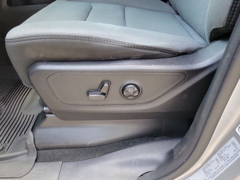 Used 2021 RAM 1500 Big Horn RWD image 18