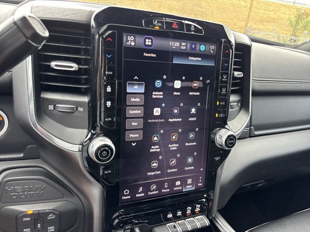 Used 2025 RAM 2500 Laramie AWD/4WD image 32