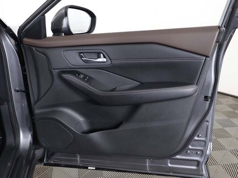 Used 2023 Nissan Rogue SL w/ SL Premium Package image 26