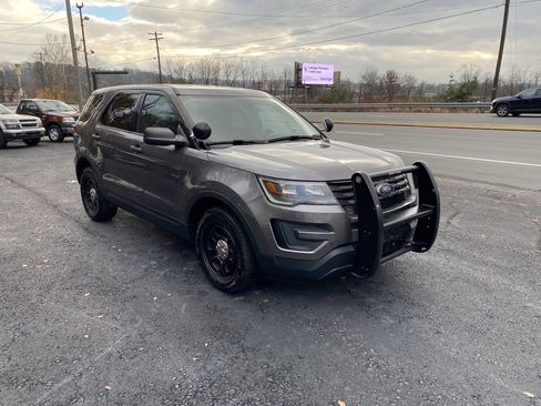 Used 2019 Ford Explorer 4WD Police Interceptor w/ Ready For The Road Package image 4