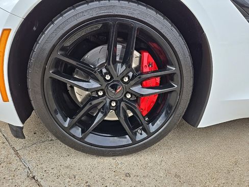 Used 2019 Chevrolet Corvette Stingray Coupe w/ Carbon Flash Badge Package image 13