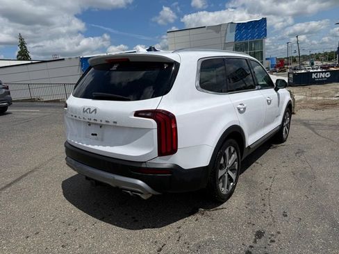 Certified 2022 Kia Telluride EX w/ EX Premium Package FWD image 8