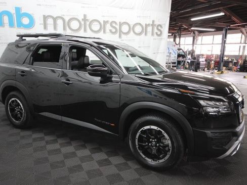 Used 2023 Nissan Pathfinder Rock Creek image 9