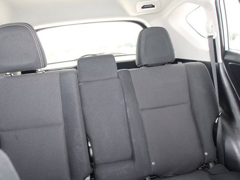 Used 2018 Toyota RAV4 XLE FWD image 20