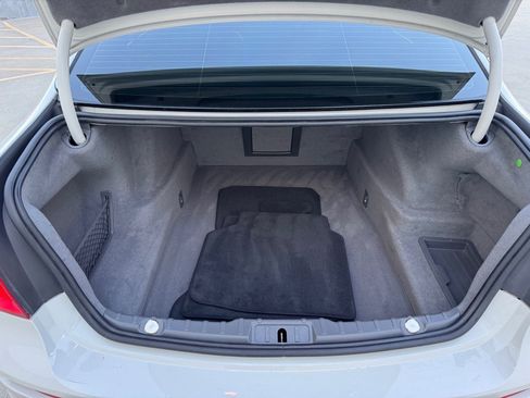 Used 2015 BMW 750Li xDrive image 32