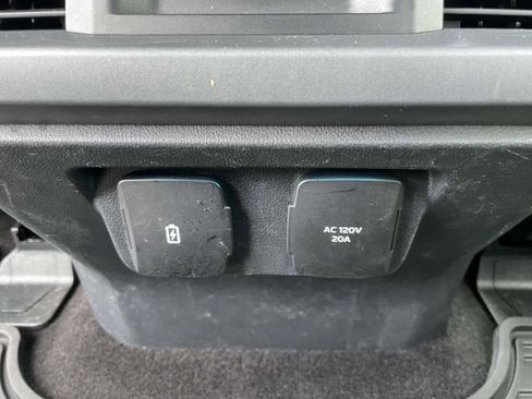 Used 2021 Ford F150 Lariat AWD/4WD image 11