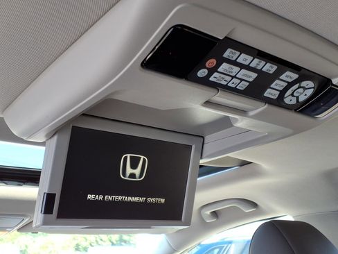 Used 2015 Honda Odyssey EX-L image 14