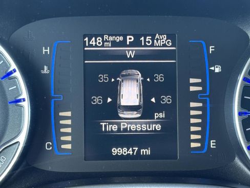 Used 2017 Chrysler Pacifica Touring image 33