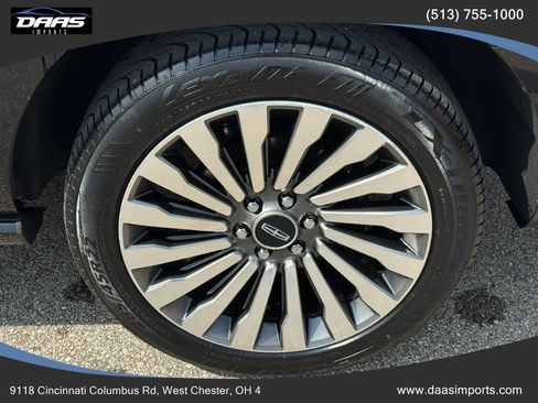 Used 2018 Lincoln Navigator L Reserve w/ Technology Package AWD/4WD image 14