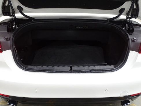 Used 2024 BMW 430i Convertible w/ Convenience Package image 14