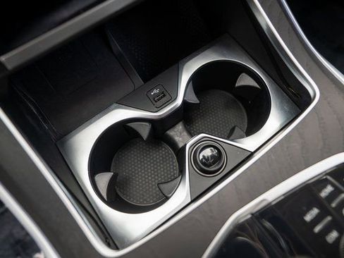 Used 2022 BMW X7 xDrive40i w/ Premium Package image 25