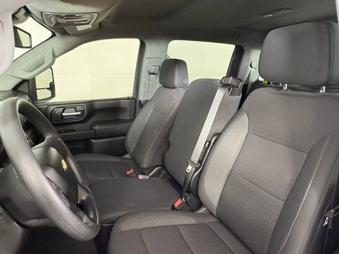 Used 2025 Chevrolet Silverado 2500 Custom w/ Custom Value Package image 25