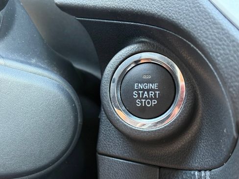 Certified 2022 Subaru Forester Premium AWD/4WD image 18