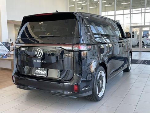 New 2025 Volkswagen ID. Buzz Pro S image 7