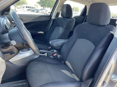 Used 2017 Nissan Juke S FWD image 23