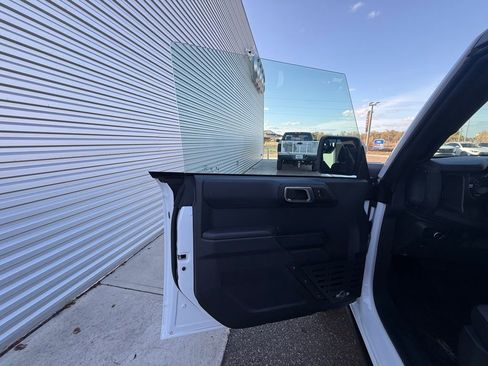 Used 2025 Ford Bronco 4-Door image 60
