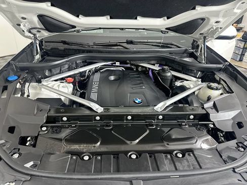 Used 2024 BMW X5 xDrive40i w/ M Sport Package AWD/4WD image 31