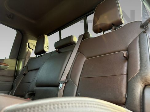 Used 2023 GMC Sierra 1500 Denali w/ Technology Package image 9