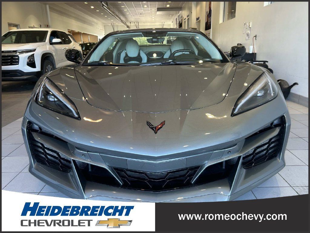 Used 2023 Chevrolet Corvette Z06 w/ Stealth Interior Trim Package RWD image 39