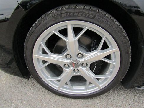 Used 2023 Chevrolet Corvette Stingray Coupe w/ 1LT image 27