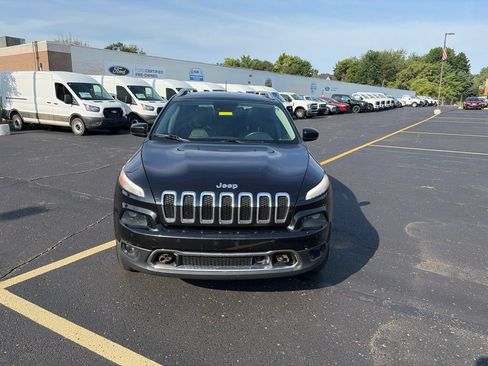 Used 2014 Jeep Cherokee Limited w/ Technology Group AWD/4WD image 2