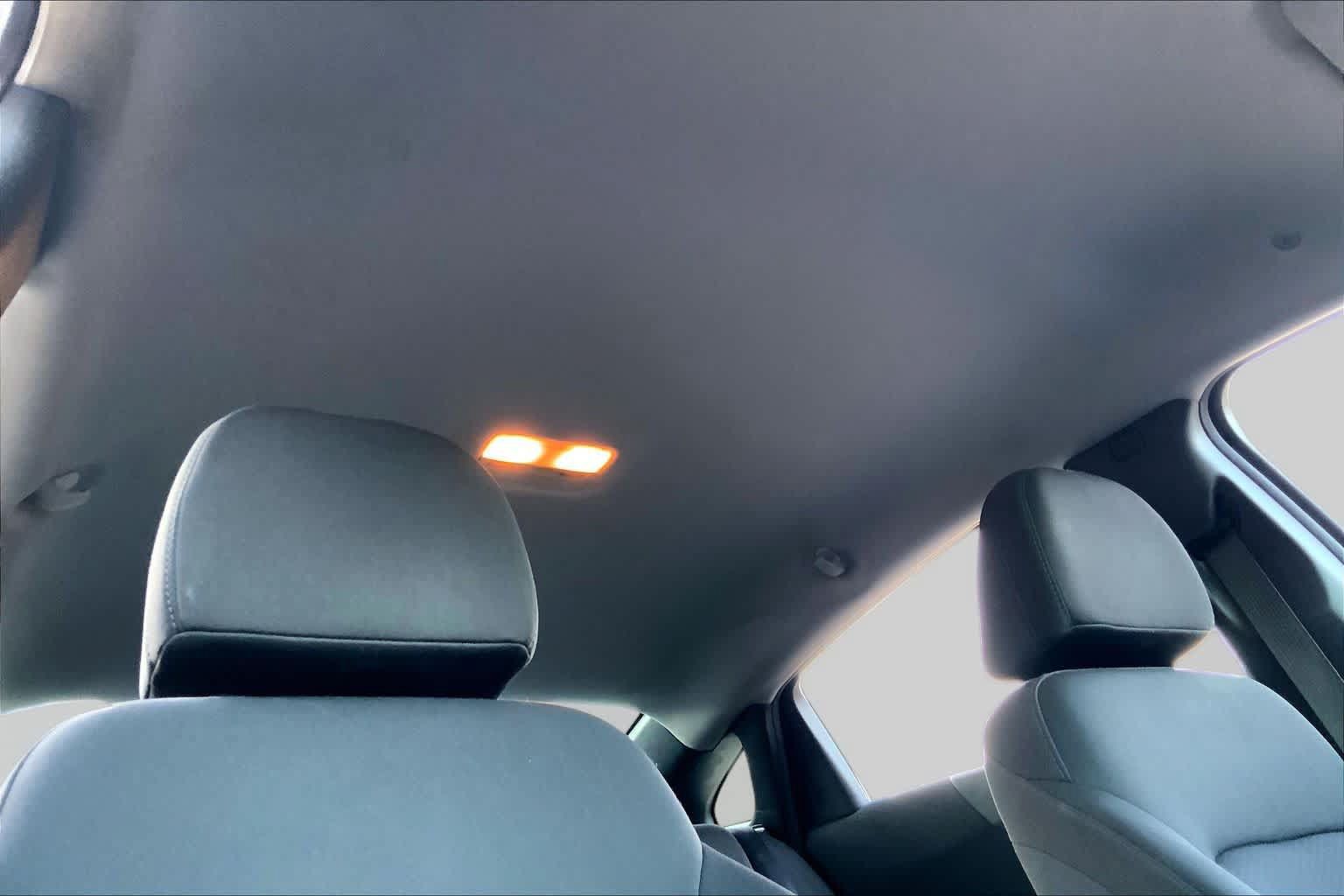 Used 2018 Chevrolet Malibu LT FWD image 13